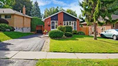 325 Hillcroft St, House other with 3 bedrooms, 2 bathrooms and 6 parking in Oshawa ON | Image 2