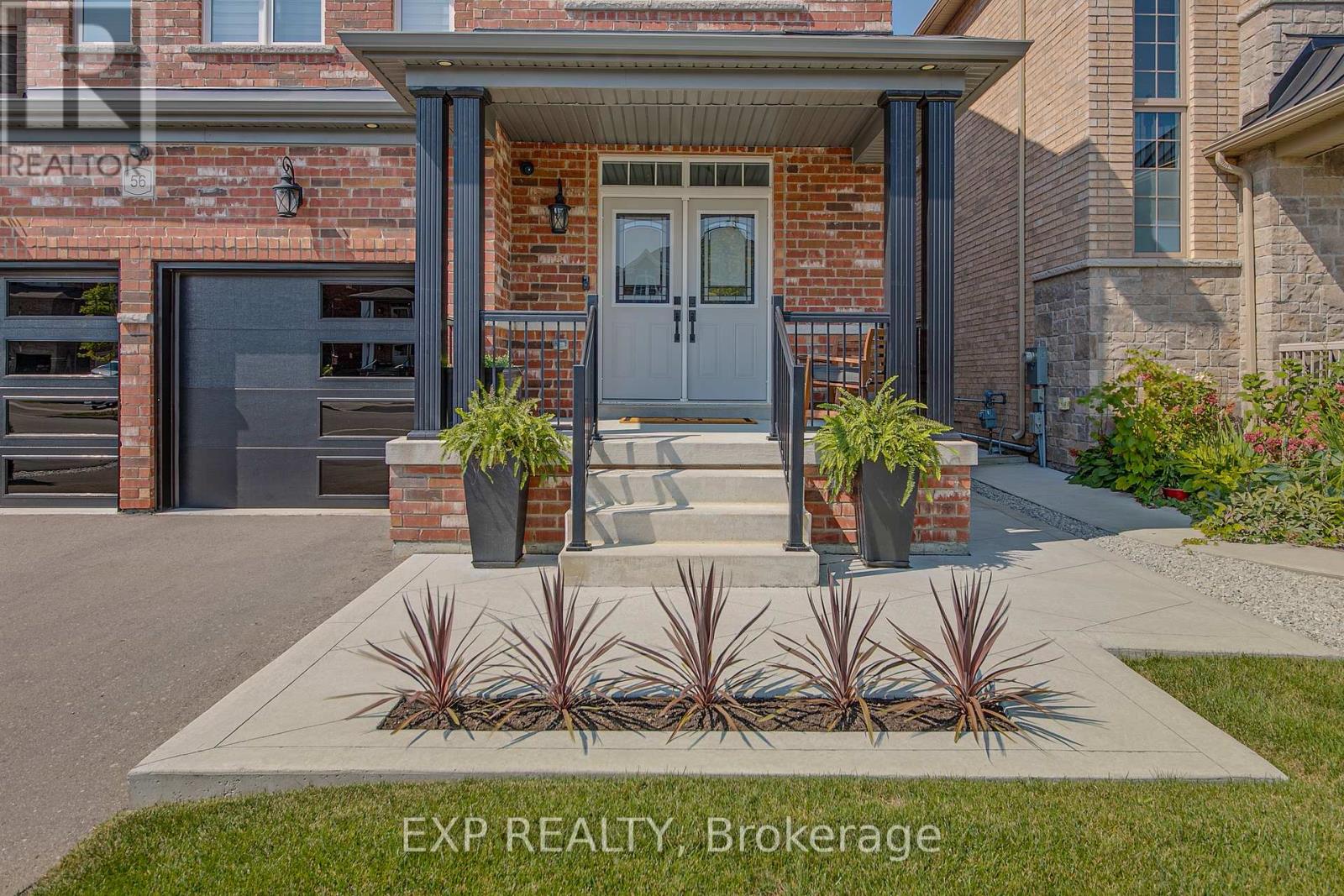 Residential in Bradford West Gwillimbury (Bradford) 3