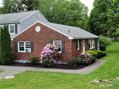 1-1 Old Farms Ln, New Milford, CT, 06776-3737 | Card Image