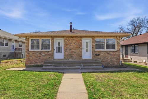 524 37th Ave Ne, Minneapolis, MN, 55421-3605 | Card Image