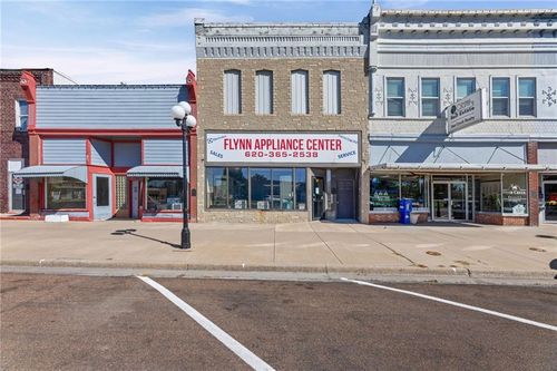 11 N Jefferson Avenue, Iola, KS, 66749 | Card Image