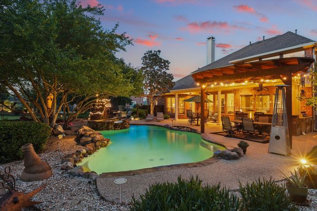 112 W Carruth Ln, House other with 4 bedrooms, 4 bathrooms and null parking in Double Oak TX | Image 4