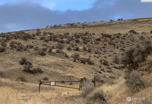 1271 Vista Verde Drive, Yakima, WA, 98901 | Card Image