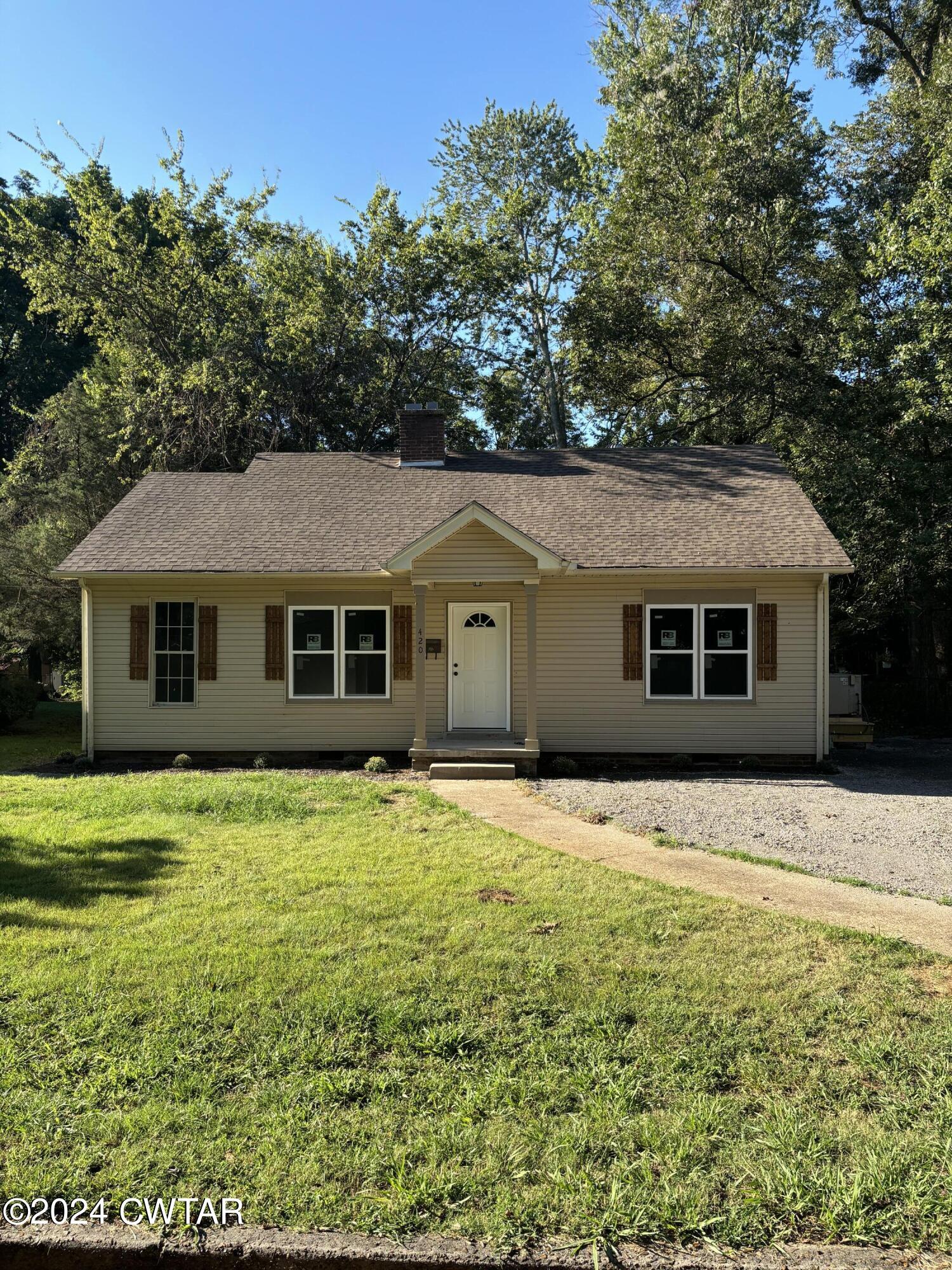 Wallace St, Dyersburg, TN 38024