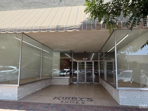 1208 Main St, Delano, CA, 93215-1736 | Card Image