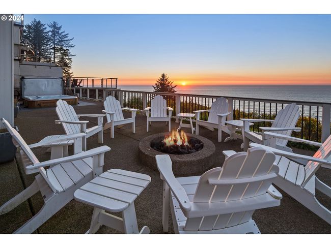 54150 S Beach Rd, House other with 6 bedrooms, 7 bathrooms and 2 parking in Neskowin OR | Image 41
