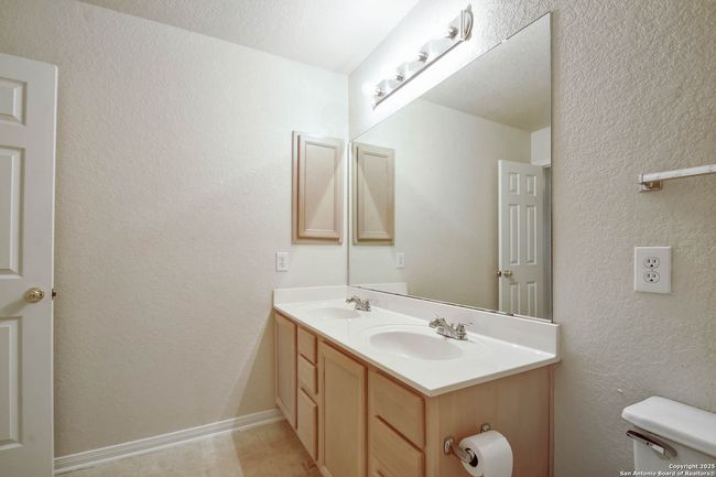 184 Springtree Gate, House other with 4 bedrooms, 3 bathrooms and null parking in Cibolo TX | Image 25