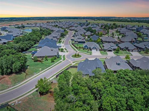14640 Rochefort Ln, Yukon, OK, 73099-5094 | Card Image
