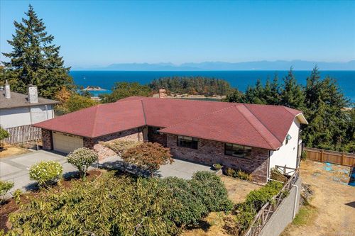 3596 Oakridge Dr, Nanaimo, BC, V9T1M4 | Card Image