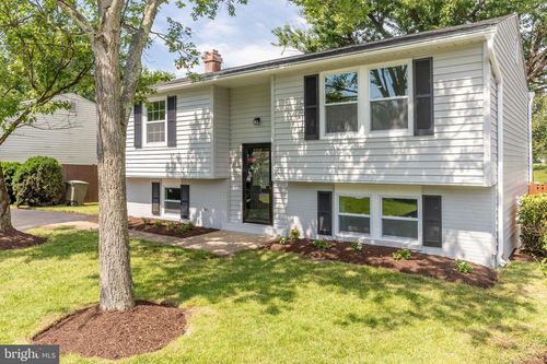 131 N Garfield Rd, STERLING, VA, 20164-2605 | Card Image