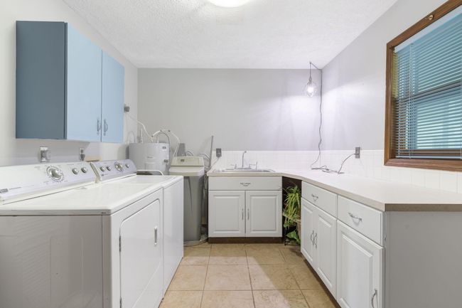 Laundry Room | Image 33