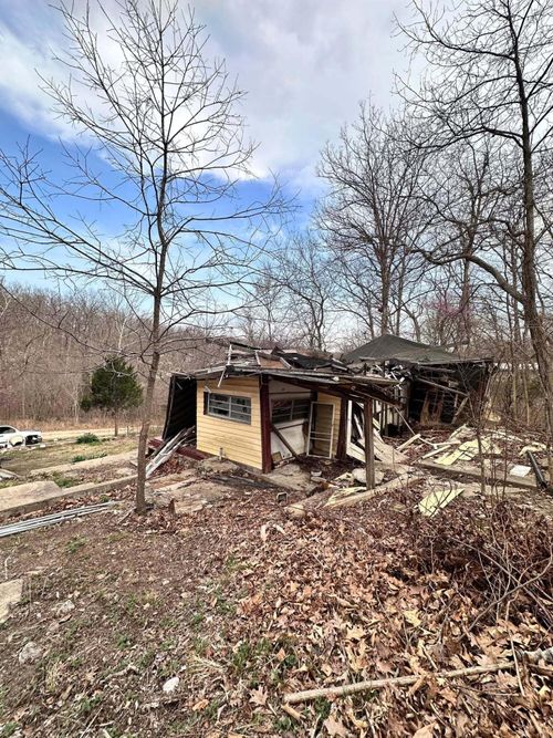 000 Glendale Road, Warsaw, MO, 65355 | Card Image