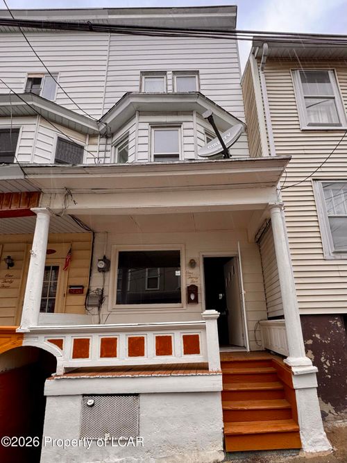 135 Birch St, Shamokin, PA, 17872-5612 | Card Image