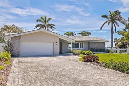 11055 7th St E, TREASURE ISLAND, FL, 33706-3031 | Card Image