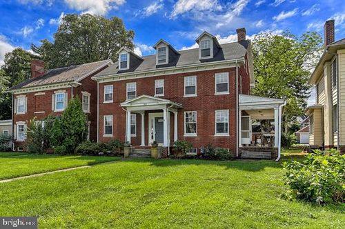 1512 E Market St, YORK, PA, 17403-1255 | Card Image