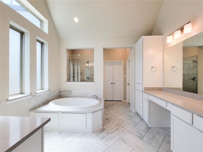2947 Harbor Spring Way, House other with 4 bedrooms, 4 bathrooms and 2 parking in Manvel TX | Image 5