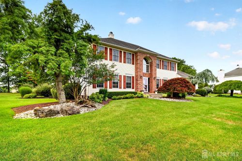 10 Anderson Way, Monmouth Junction, NJ, 08852-2752 | Card Image