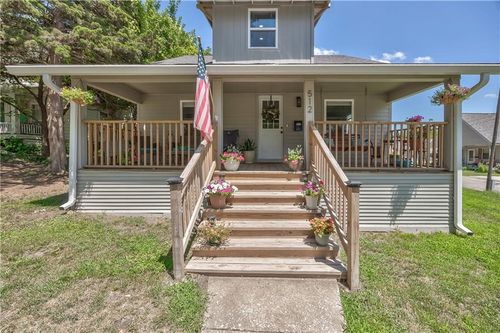 512 Lexington St, Richmond, MO, 64085-1841 | Card Image