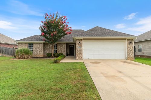 1641 White Oak Cir, Benton, AR, 72019-8719 | Card Image