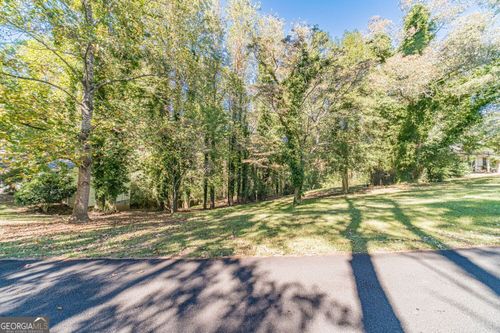 3319 Little Cir, Gainesville, GA, 30506-3731 | Card Image