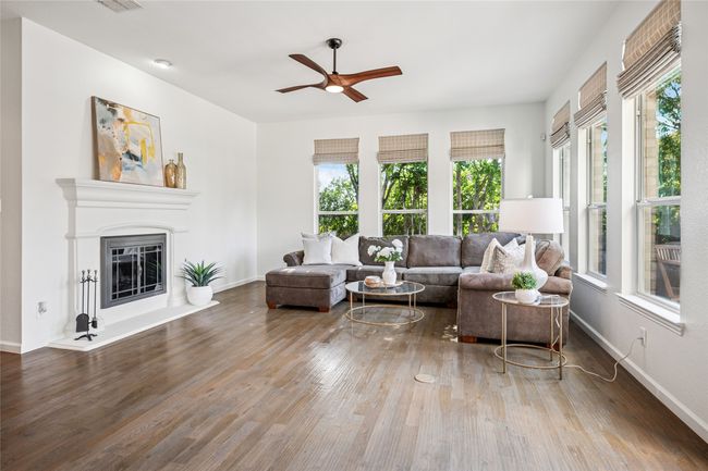 Light and bright living room with | Image 6