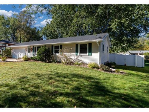 1335 Oak St, River Falls, WI, 54022-3037 | Card Image