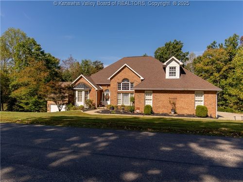 175 Mandy Dr, Scott Depot, WV, 25560-9363 | Card Image