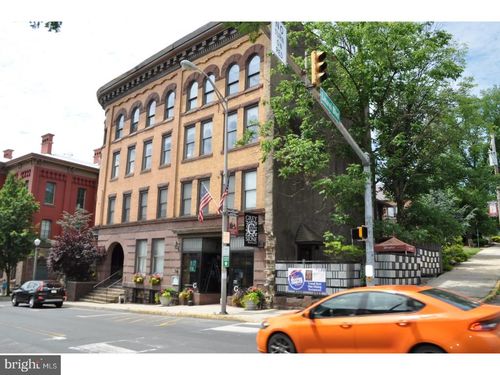 315 N Centre St, POTTSVILLE, PA, 17901-2570 | Card Image
