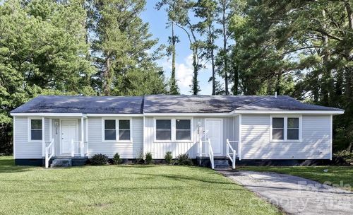 208-210 York St, Jacksonville, NC, 28540-6043 | Card Image