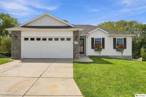 1849 Nw Faesy Pl, Lincoln, NE, 68528-1939 | Card Image