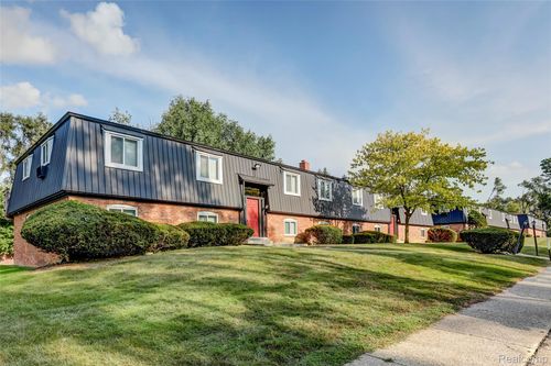 9-2155 Decker Avenue, Walled Lake, MI, 48390 | Card Image