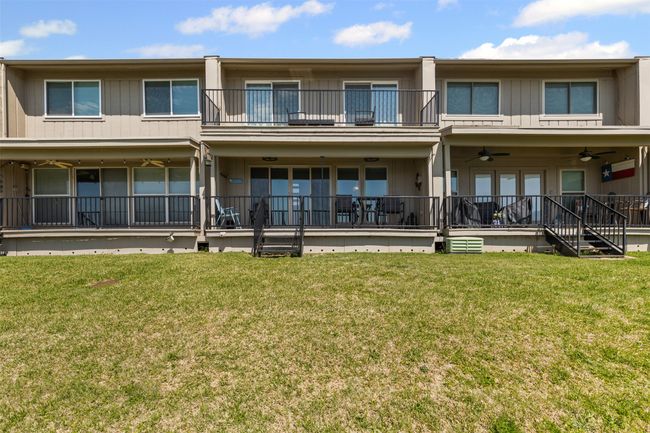 5232 Country Club Dr, Condo with 2 bedrooms, 2 bathrooms and null parking in Granbury TX | Image 25