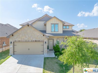 Gorgeous FIVE Bedroom home with TWO Living areas. | Image 1