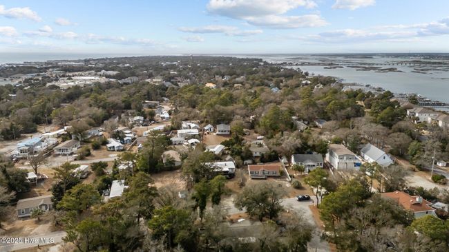 311 Old Ferry Rd, House other with 3 bedrooms, 2 bathrooms and null parking in Emerald Isle NC | Image 42