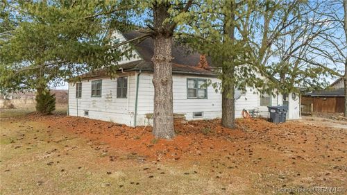 10556 N Us-421, Madison, IN, 47250 | Card Image