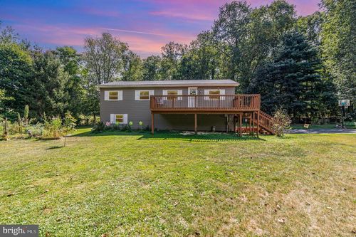 529 Mountain Rd, BOILING SPRINGS, PA, 17007-9520 | Card Image