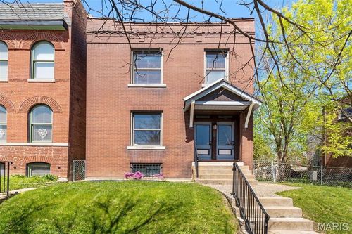 4525 Oakland Ave, Saint Louis, MO, 63110-1522 | Card Image