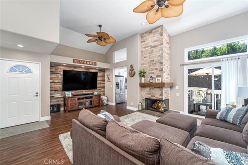 203-8182 Mainsail Dr, Huntington Beach, CA, 92646 | Card Image