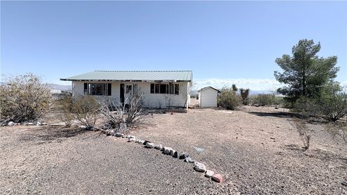 2330 S Estrella Rd, Golden Valley, AZ, 86413-7887 | Card Image