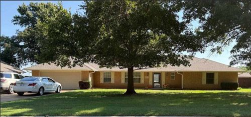 2607 Bluestem Rd, Ponca City, OK, 74604-3203 | Card Image