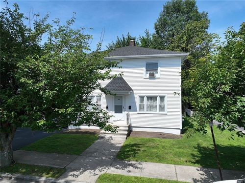 23 Iona St, Providence, RI, 02908-2307 | Card Image