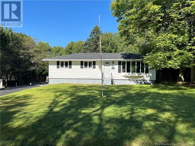 109 Sherwood Dr, House other with 3 bedrooms, 2 bathrooms and null parking in Quispamsis NB | Image 2