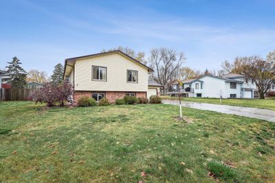 7909 Orchard Avenue N, House other with 4 bedrooms, 1 bathrooms and null parking in Brooklyn Park MN | Image 2