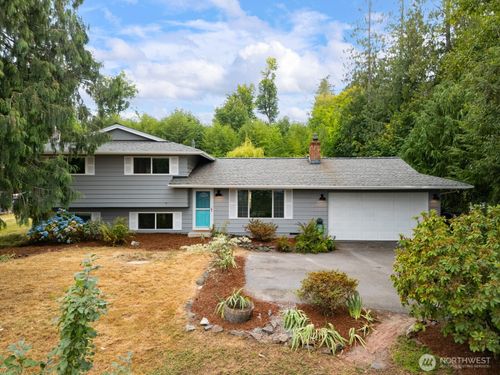 2916 E Blackburn Rd, Mount Vernon, WA, 98274-8701 | Card Image