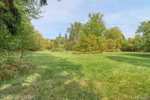 19150 Beck Rd, Northville Township, MI, 48167-1770 | Card Image
