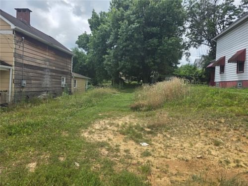 114 Reed Ave, Monessen, PA, 15062-1239 | Card Image