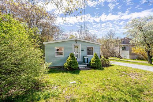 42 Jackson Road, Dartmouth, NS, B3A4A3 | Card Image