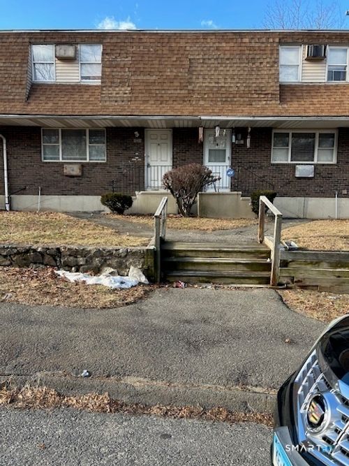 c-56 Angel Dr, Waterbury, CT, 06708-1236 | Card Image