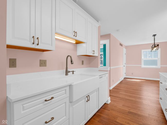 87 S 10 Th Ave, House other with 3 bedrooms, 2 bathrooms and null parking in Beech Grove IN | Image 7