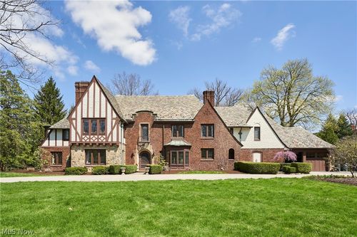 69 E Fairlawn Blvd, Akron, OH, 44313-4434 | Card Image